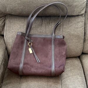Chic Suede Tote in Rich Brown